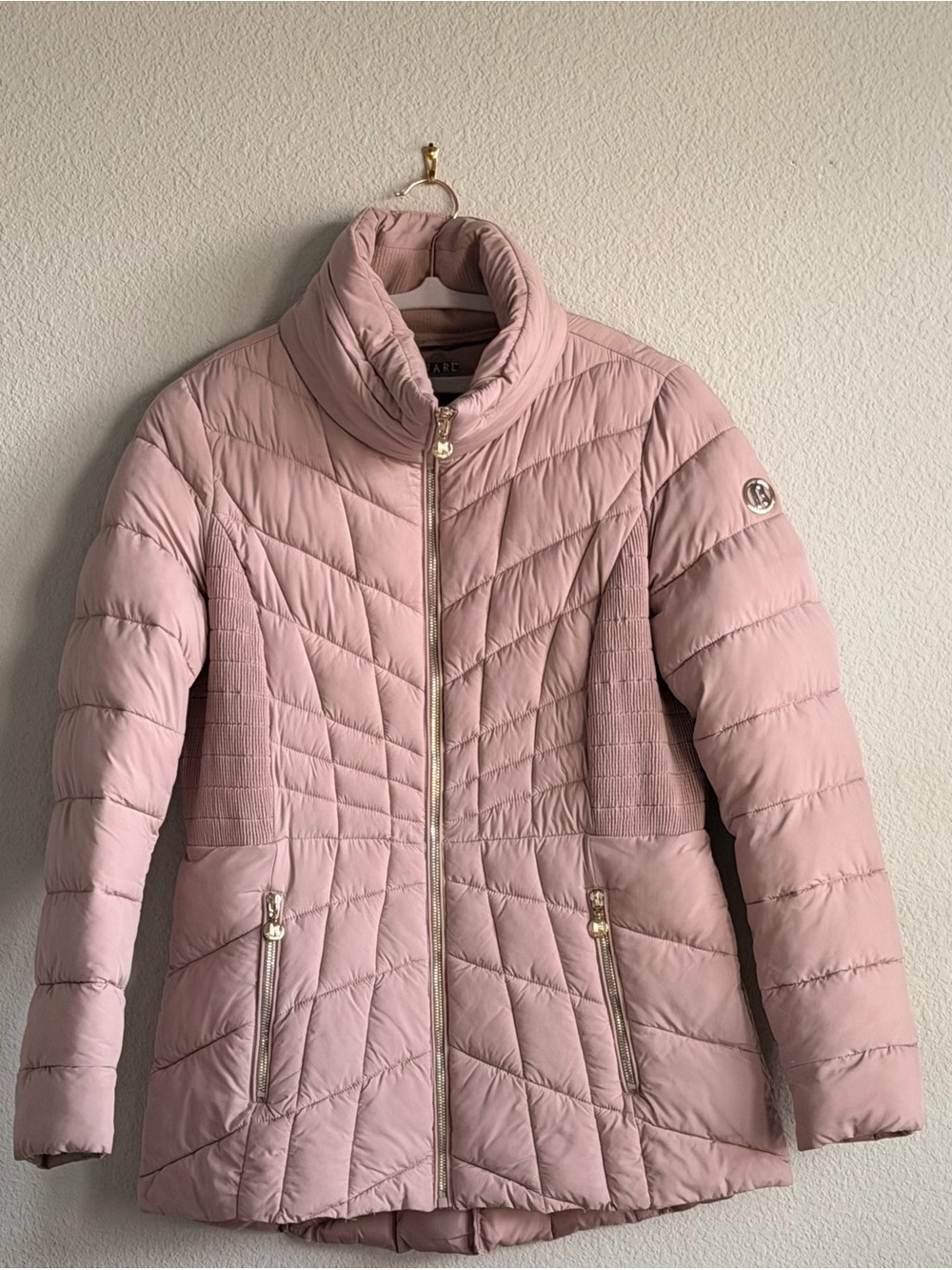 Bernardo Blush Pink Quilted Puffer Jacket Size Medium Gold Zipper Coat